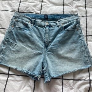 Gap mid rise stretchy denim shorts